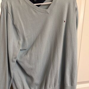 Tommy Hilfiger Men’s Light Blue V-Neck Sweater